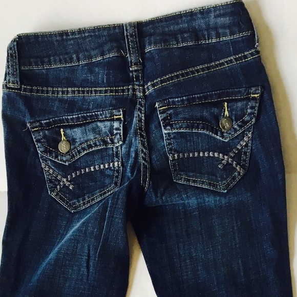 Decree Jeans.  Size 0 - Picture 6 of 8